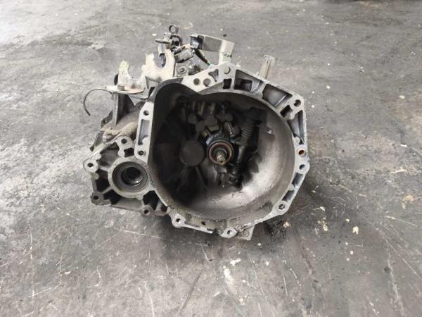 BOITE DE VITESSE MANUEL NISSAN/SUZUKI - Vue 2